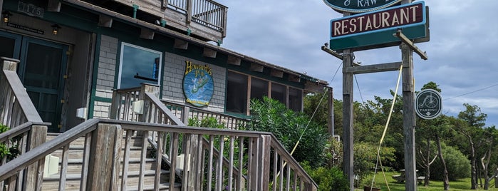 Howard's Pub & Raw Bar is one of Ocracoke Island.