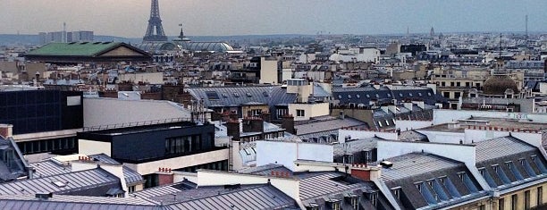 Terrasse des Galeries Lafayette is one of Paris Noël 2021.