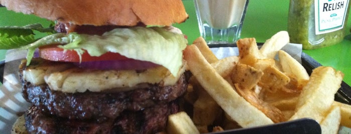 Tik Tok Burger Boutique is one of Locais curtidos por Emmanuel.