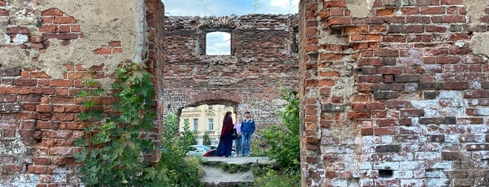 Развалины старого кафедрального собора is one of Выборг.