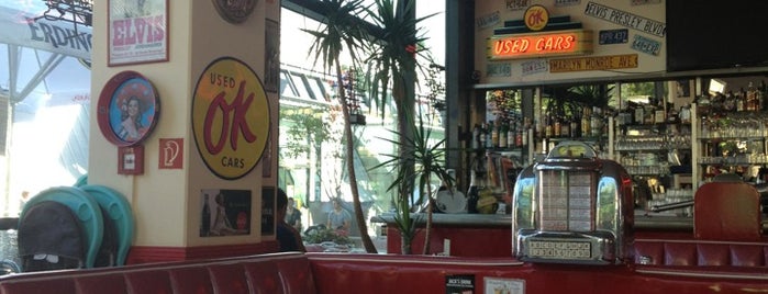 The Sixties Diner is one of Michael 님이 저장한 장소.