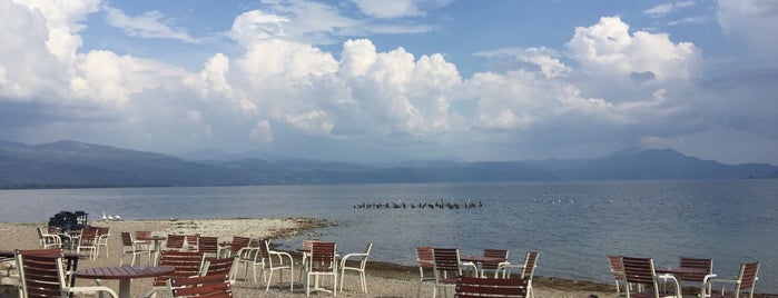 Αρχοντικό της λίμνης is one of Western Greece.