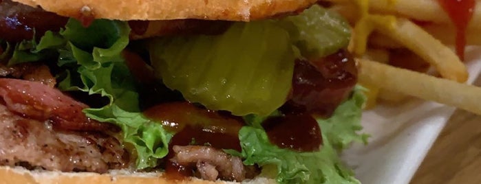 Wild Burger is one of Maria Jose : понравившиеся места.
