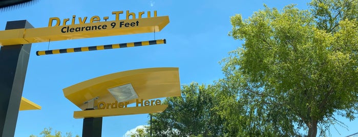 McDonald's is one of The 7 Best Places for Mountains in Santa Clarita.