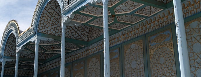 Sitorai Mohi Хоssа Saroyi is one of Узбекистан: Samarkand, Bukhara, Khiva.