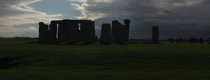 Stonehenge is one of Tempat yang Disukai Gustavo.