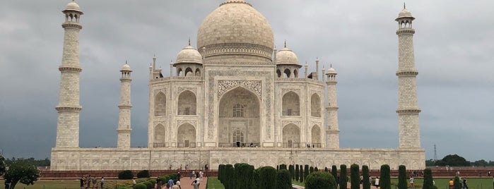 Taj Mahal | ताज महल | تاج محل is one of Lugares favoritos de Gustavo.