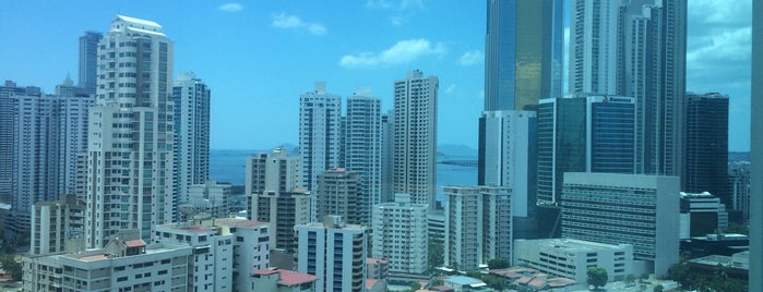 Hotel RIU Panama Plaza is one of Gustavo'nun Beğendiği Mekanlar.