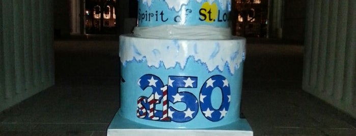 Soldiers' Memorial Military Museum is one of #STL250 Cakes (Inner Circle).