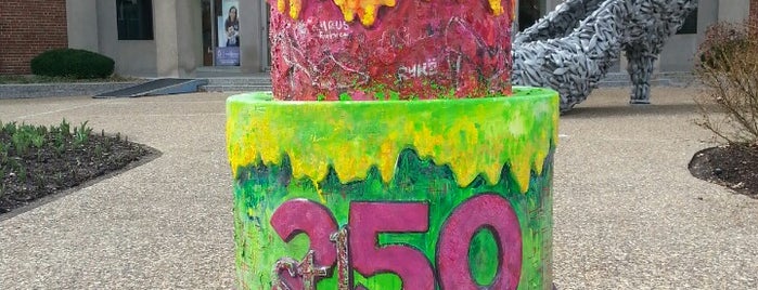 Brown Shoe Company is one of #STL250 Cakes (Inner Circle).