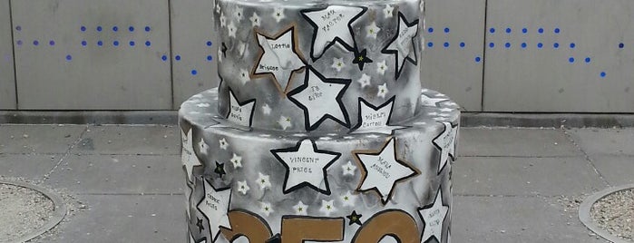 St. Louis Walk of Fame is one of #STL250 Cakes (Inner Circle).