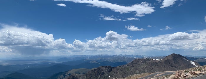 Mt Evans Summit is one of ericさんのお気に入りスポット.