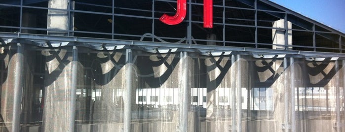 Le J1 is one of Best place in Marseille.