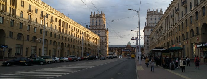 Улица Кирова is one of streets & destinations.