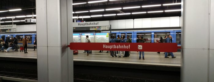 S+U Hauptbahnhof is one of Bahn.