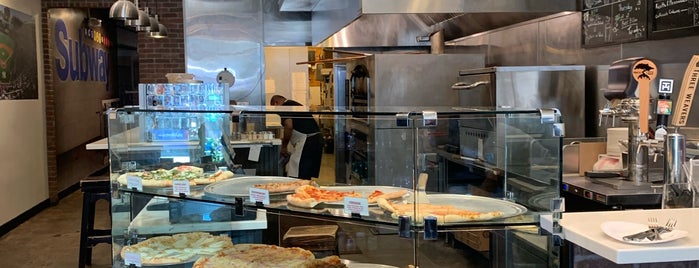 LaRocco’s Pizzeria is one of Pizza by the slice.