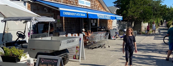 Unfriendly's Ice Cream is one of Fire Island.