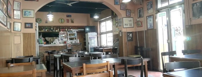 El Buzon - Café Notable is one of Bares, Cafés, Confiterías.