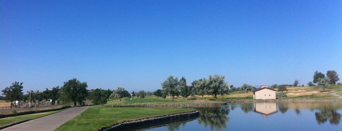Riverdale Golf Course is one of Lugares favoritos de Seth.