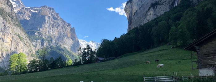 Camping Jungfrau Holiday Park Hotel Lauterbrunnen is one of Orte, die A gefallen.