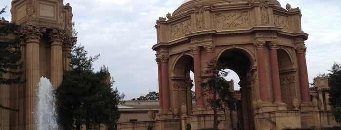 Exploratorium is one of San Francisco.
