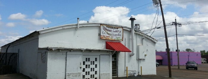 Beatty Street Grocery is one of Lugares favoritos de Carl.