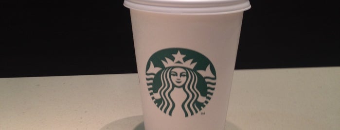 Starbucks is one of Lugares por AE.