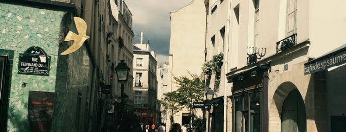 Rue des Francs Bourgeois is one of MiAe Marais / Republique / Bastille.