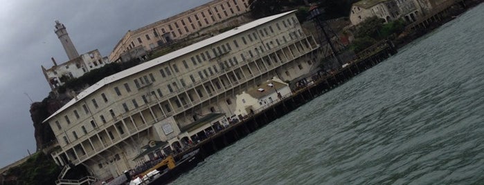 Alcatraz Island is one of Lugares donde volver.