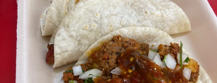 Combi Tacos is one of Pendientes.