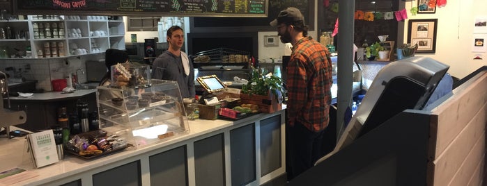 Innisfree Poetry Bookstore And Cafe is one of coloradah.