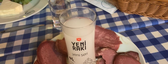 Astek Restaurant & Meyhane is one of Beğendiğim Yerler.