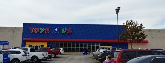 Toys"R"Us is one of Recycle Hotspots.