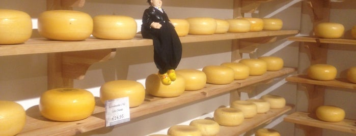 Henri Willig Cheese & More is one of tatil.