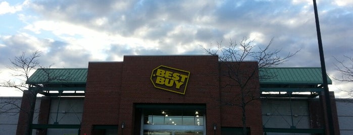 Best Buy is one of Corretor Fabricio : понравившиеся места.