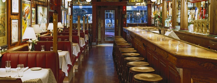 Clyde's of Georgetown is one of American Restaurants.