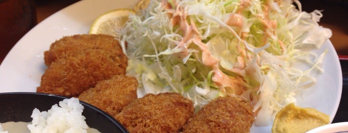 きくや is one of Fried Oysters set meal in Shibuya (渋谷の牡蠣フライ定食).
