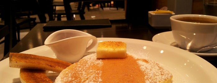 LE CHOCOLAT DE H / Paul Bassett is one of Pancake in Shibuya (渋谷のホットケーキ).