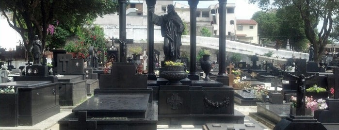 Cemitério de Santo Antônio is one of Lugares favoritos de Flor.
