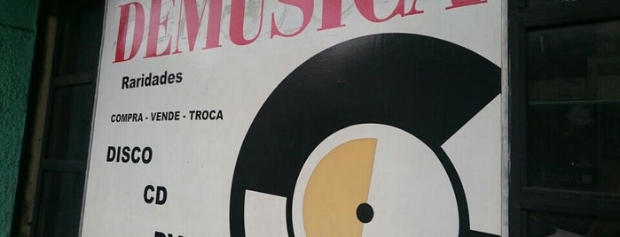 Demusica is one of Vinyl Badge.