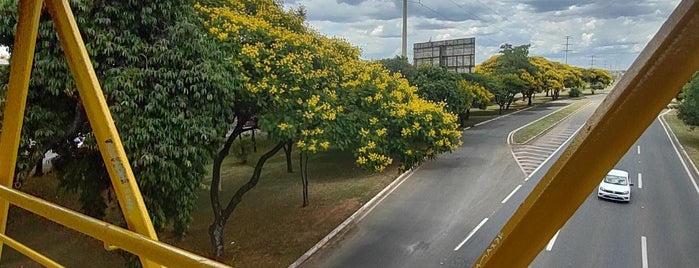 Passarela do Cruzeiro Novo is one of Vias do Distrito Federal.