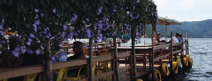 Restaurante La Costa is one of Floripa.
