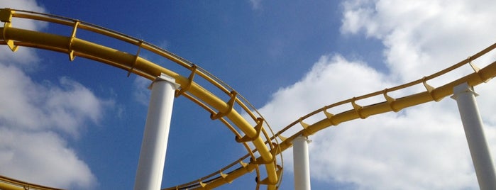 West Roller Coaster is one of Tempat yang Disukai Karine.