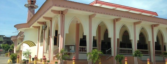 Masjid Ismaili Tumpat is one of Baitullah : Masjid & Surau.