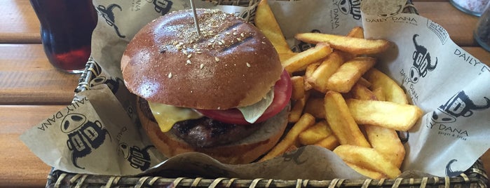 Daily Dana Burger & Steak is one of yemek.