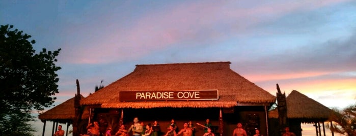 The Bar @ Paradise Cove is one of Lieux sauvegardés par Kimmie.