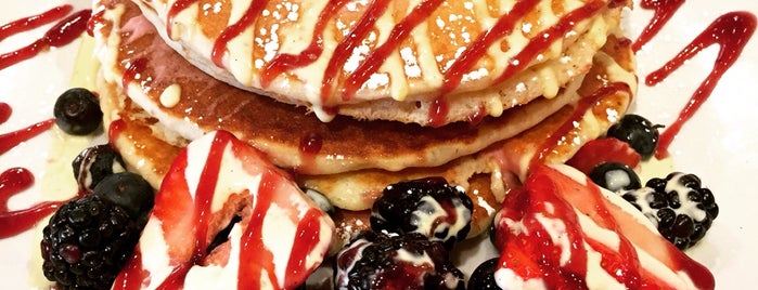 Wildberry Pancakes & Cafe is one of Chicago.