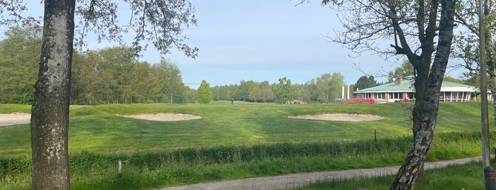 BurgGolf Gendersteyn is one of Golfbanen.