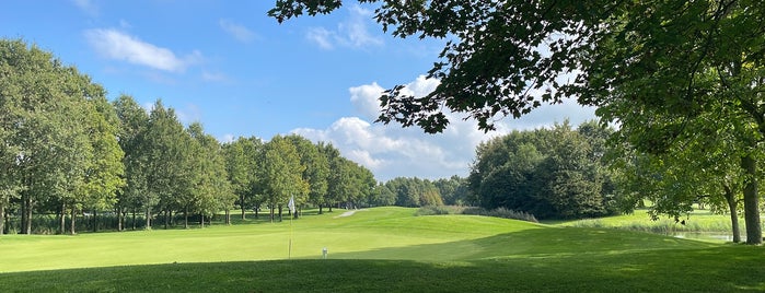 Golfclub Cromstrijen is one of Golfbanen.