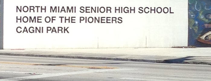 North Miami High School is one of สถานที่ที่ Graeme ถูกใจ.